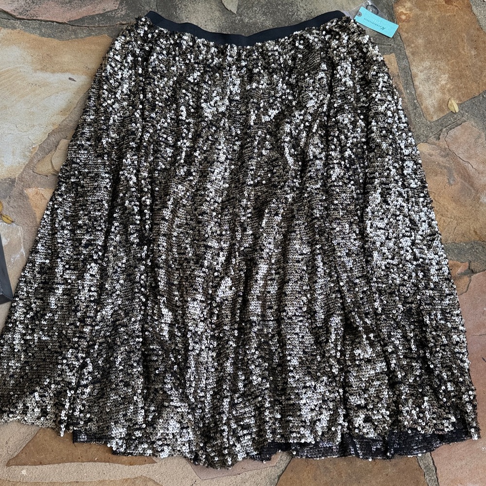 Anthropologie Plus size 1X Black and Gold Sequin Skirt NWT - Picture 1 of 6